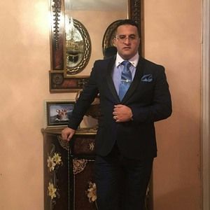 Meet your Posher, Abdelilah